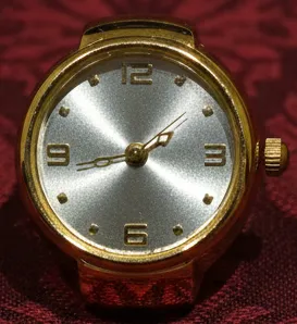 Vintage Gold-Tone Finger Watch