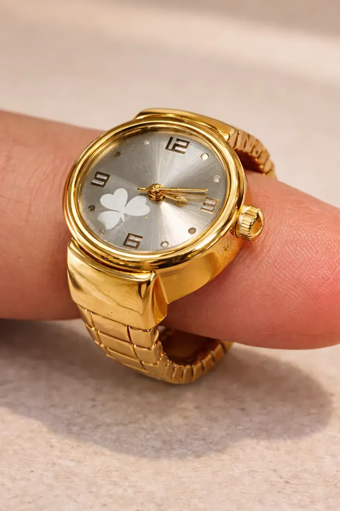 Vintage Gold-Tone Finger Watch (Golden)
